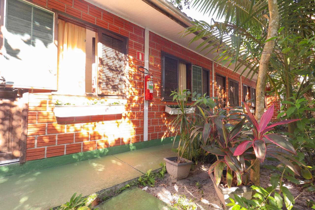 A Ilha Verde Hotel Pousada Na Praia Ilha do Mel Eksteriør billede