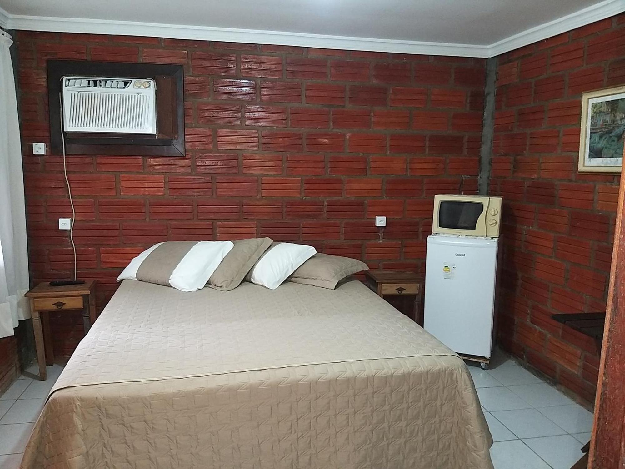 A Ilha Verde Hotel Pousada Na Praia Ilha do Mel Eksteriør billede